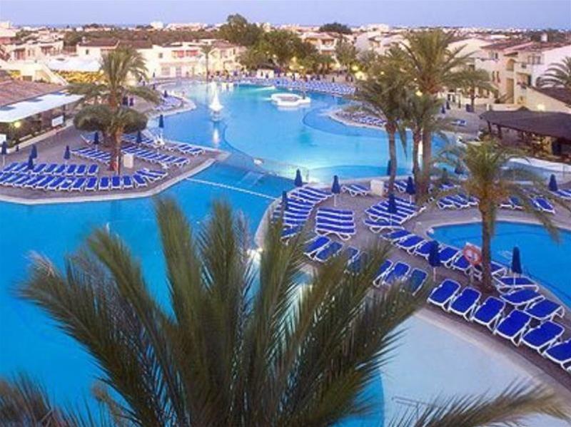 Globales Aparthotel Bouganvilla Sa Coma  Exterior photo